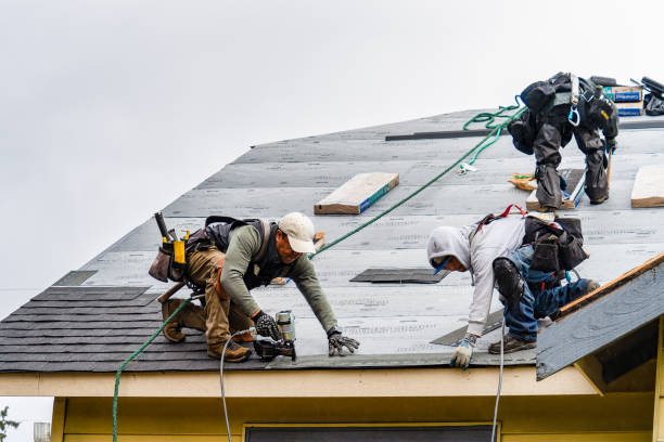 Professional Gutter Installation technician working in Fairfield, CA